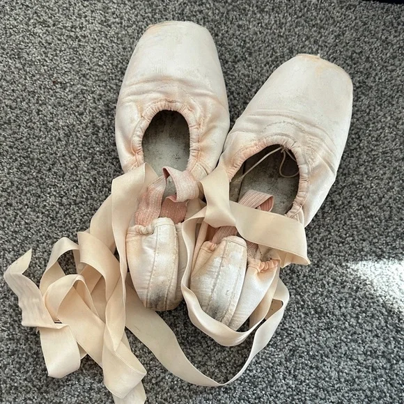 White Ballet Pointe Shoes with Ribbons - Picture 1 of 2